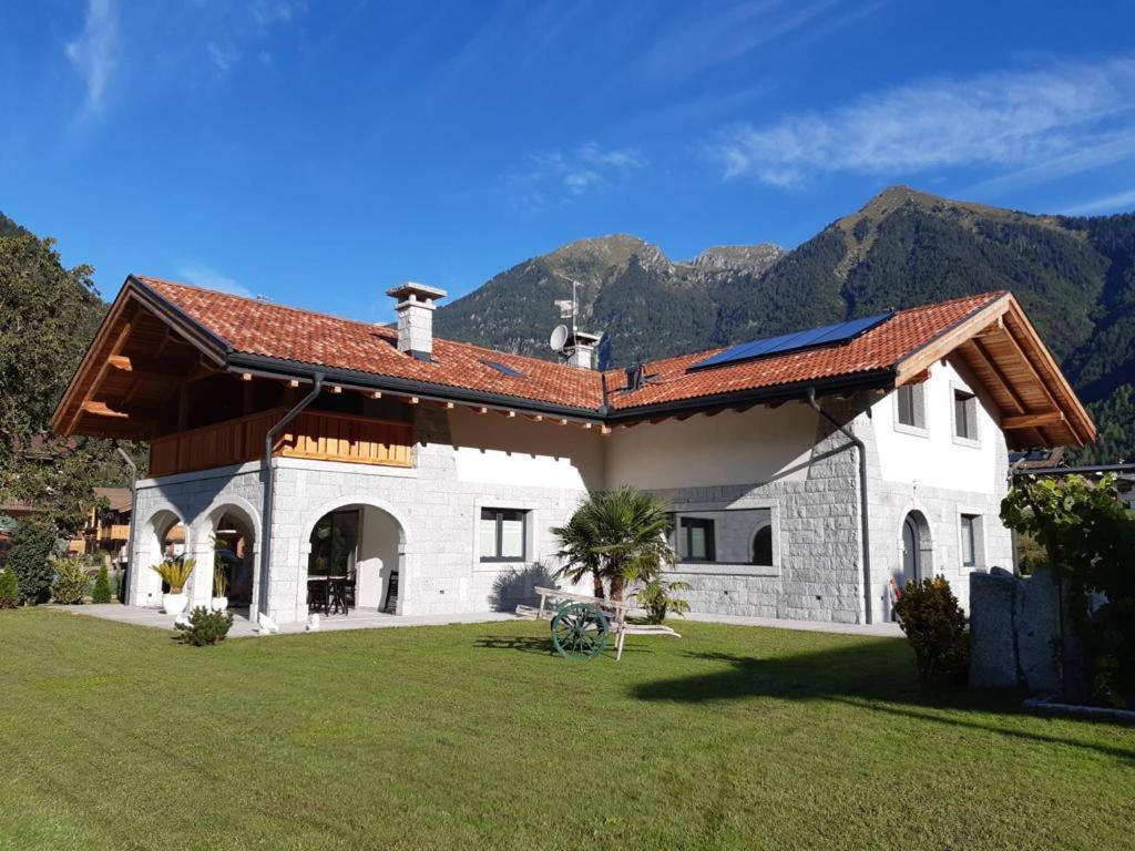 B&B Casa Il Sasso Pinzolo Exterior foto
